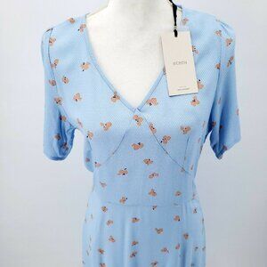 NWT NUMPH Floral Light Blue Dress V-Neck Lightweight Short Sleeve